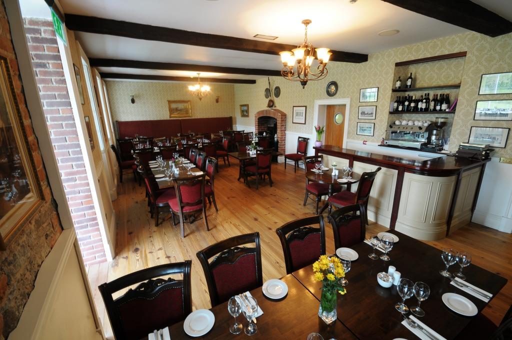 Ashbrook Arms Townhouse And Restaurant Hotel Durrow Kültér fotó